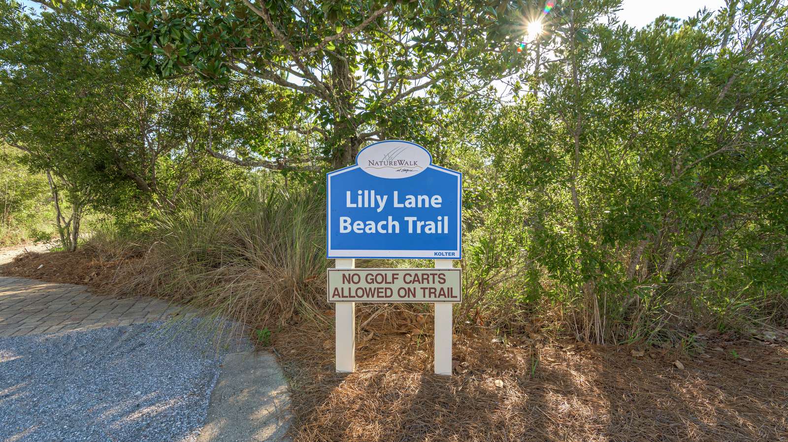 bike/walk to San Juan Ave/beach