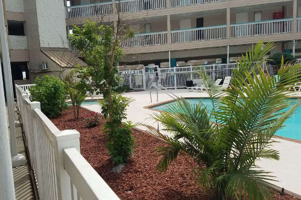 looking directly out over the pool, easy access to the pool and this Condo especially makes it real easy with the kids