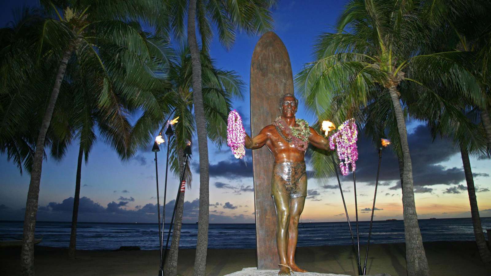 Famous Duke Kahanamoku Statue - just a block away!