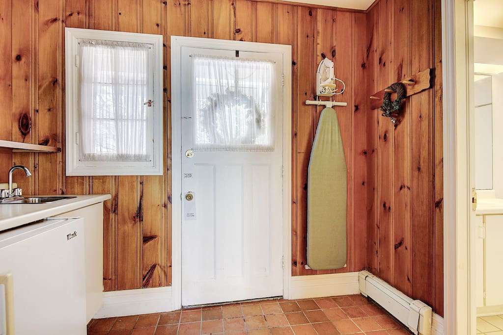 cottage room pic