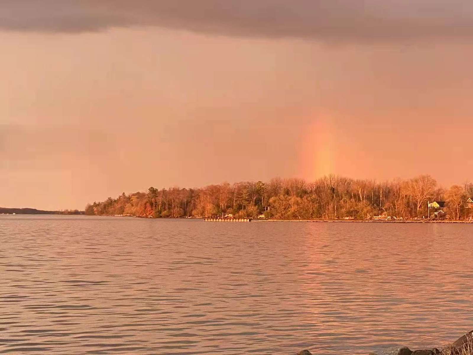 Only 5 minute walk to our beautiful lake!