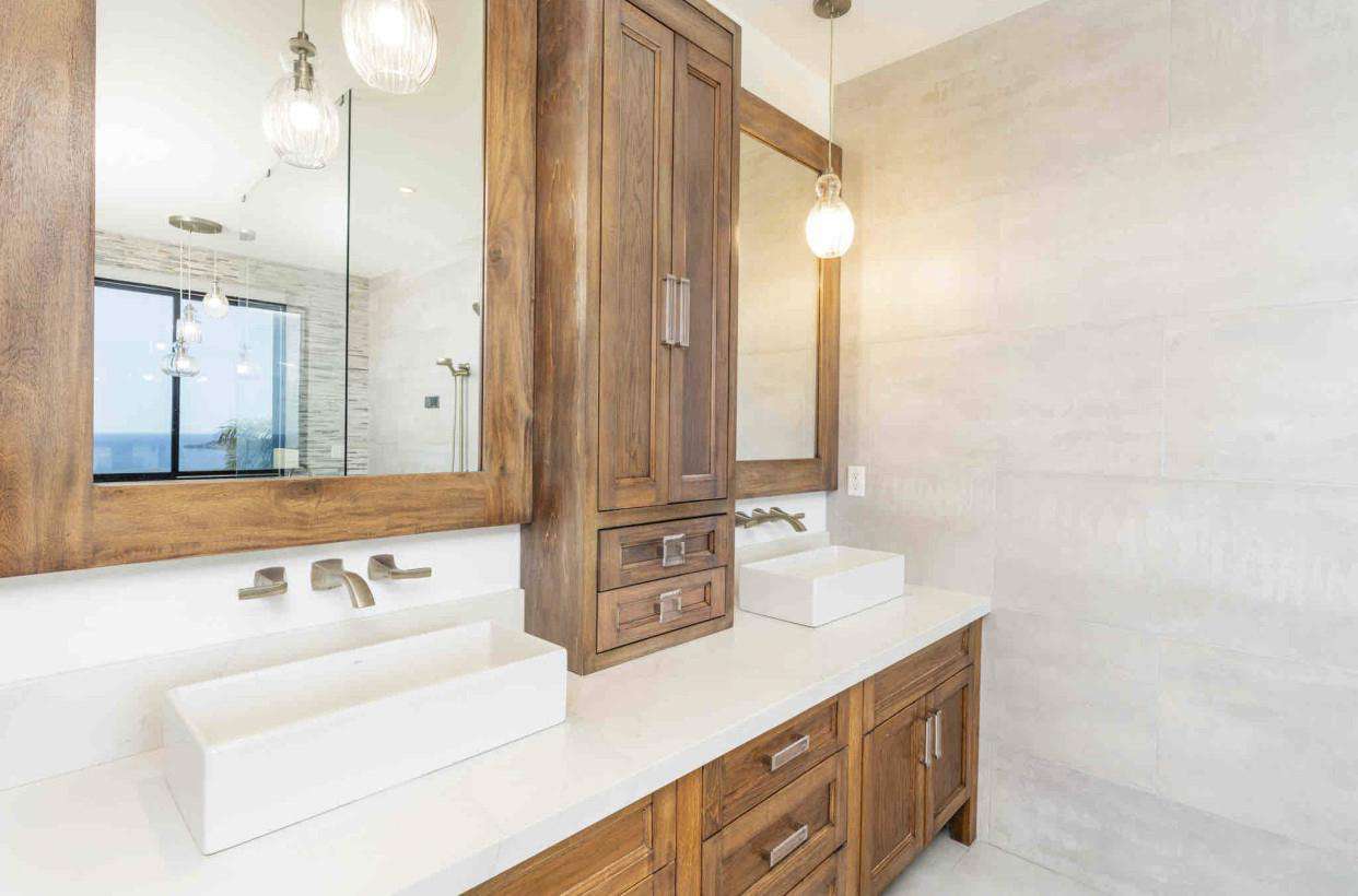 Master bathroom, dual vanity