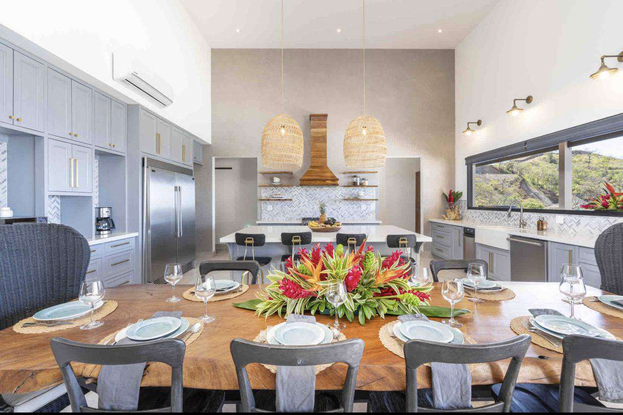 Dining area, view of kitchen