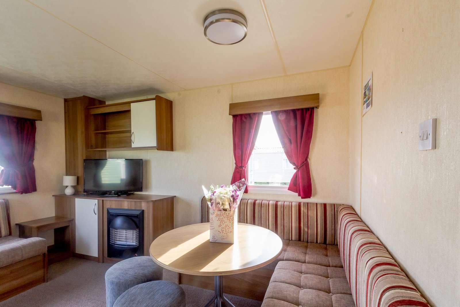 Perfect place to dine in this self-catering caravan