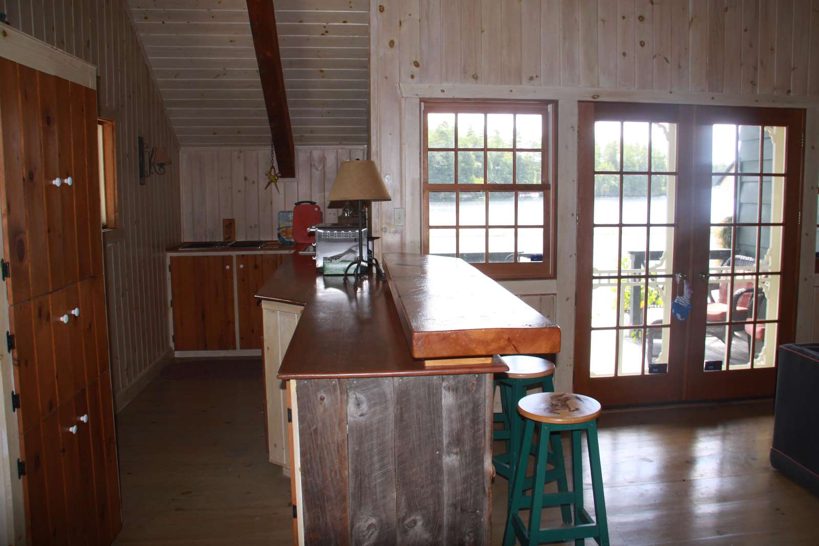 Boathouse - Kitchenette + Walkout