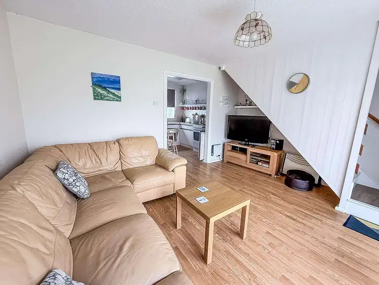 18194B⭐ – Bermuda, 3 bed, 6 berth chalet with D/G & electric heaters. Ruby rated. Preview 2