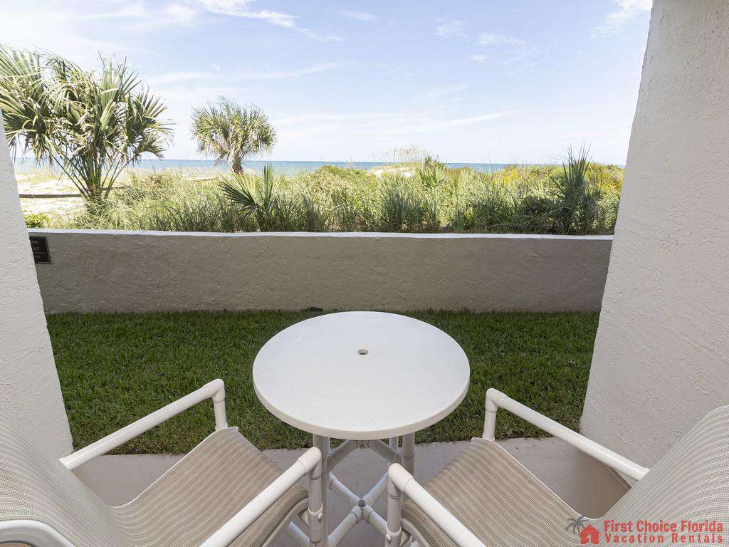 Beachers Lodge 131 Patio