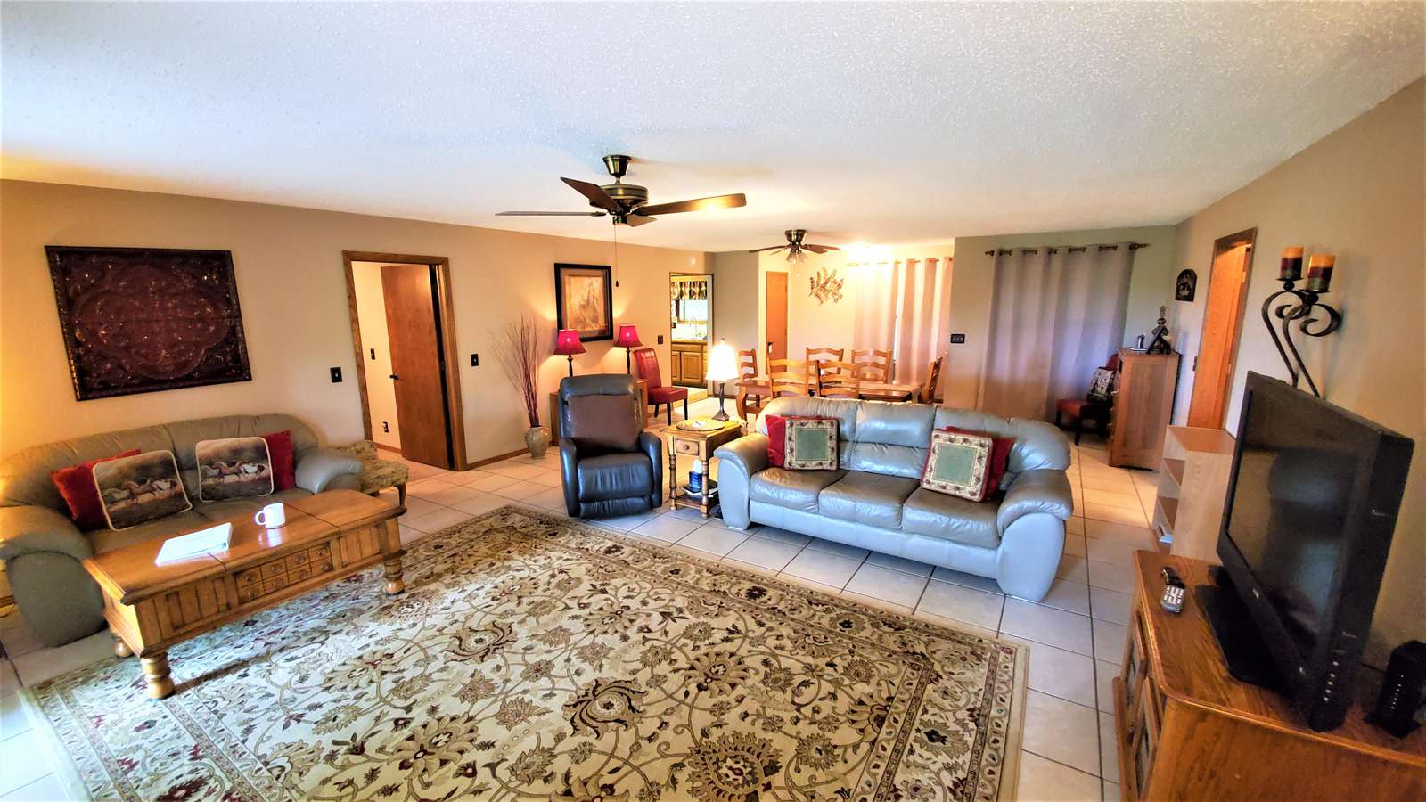 Open Living/dining area
