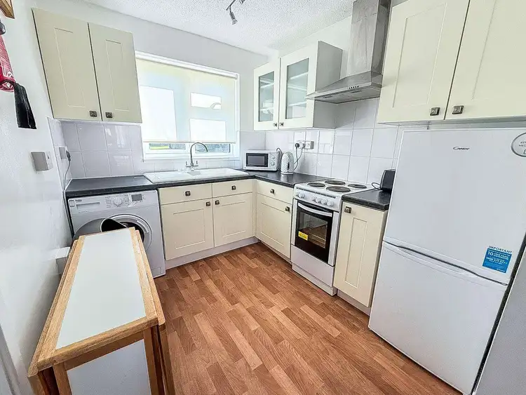 18192B⭐ – Bermuda, 3 bed, 8 berth chalet with D/G & heaters throughout. Ruby rated. Preview 3