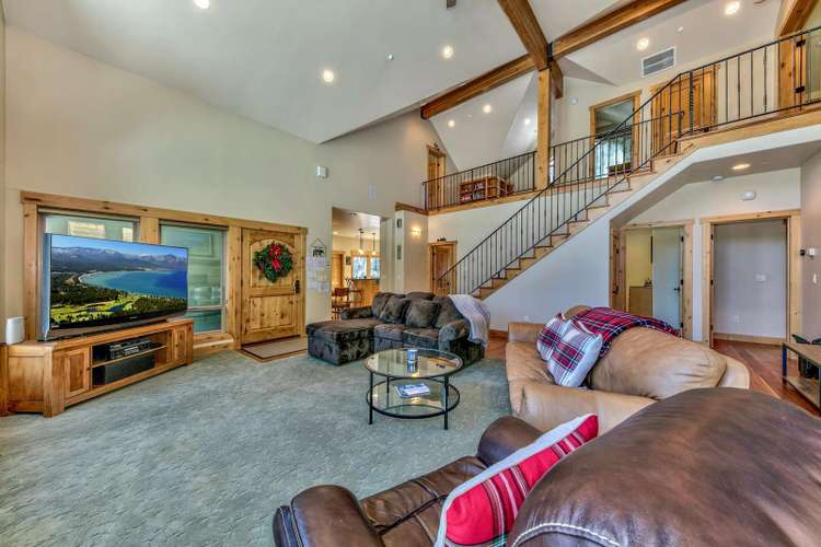 Snow Mtn Lodge 4BR/2.5BA Luxury Home Preview 0