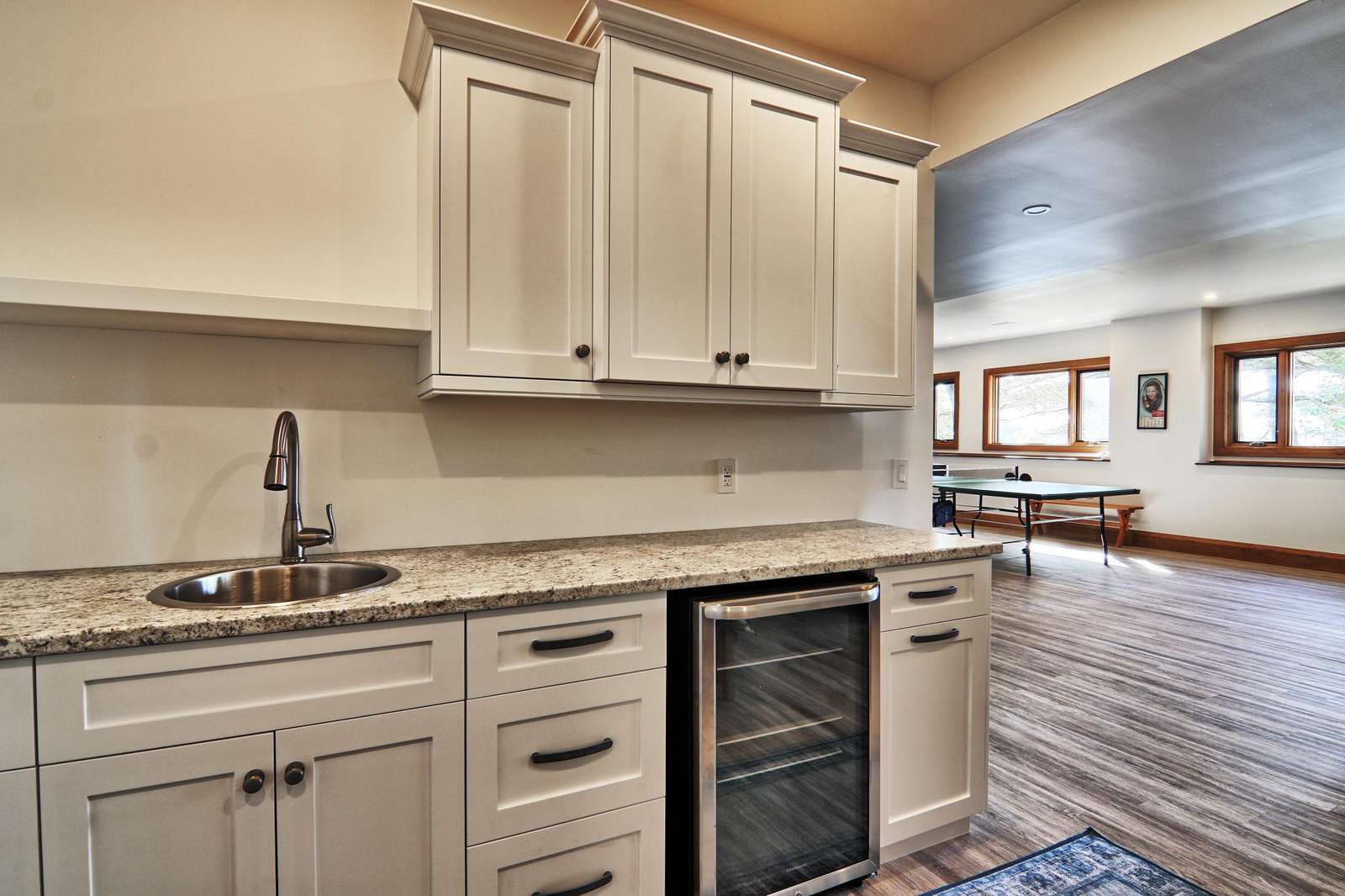 Entertainment room- kitchenette