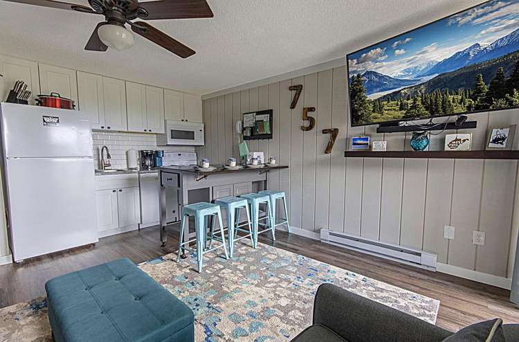128 Mountain Lodge Preview 0