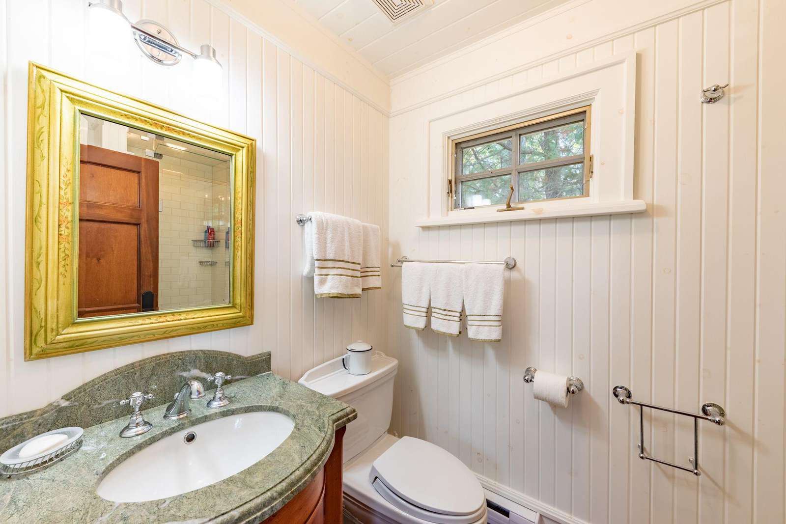 Bunkie - 3 Piece Bath