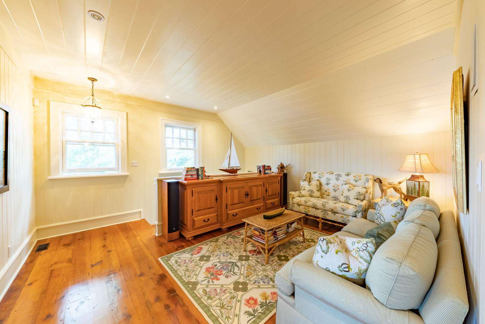 Upper Level - Living Room