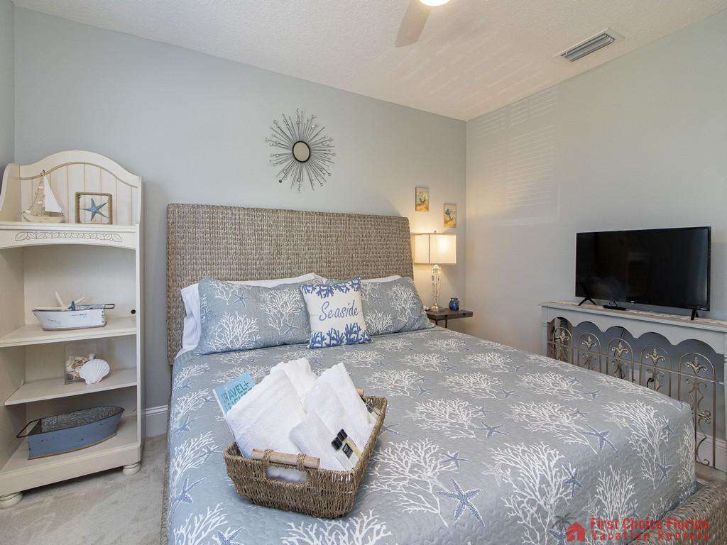 Seaside Retreat - First Floor King Bed w/ TV
