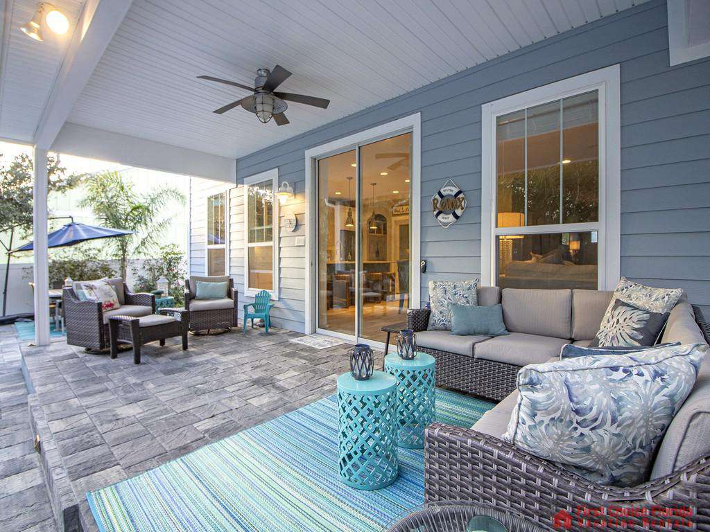 Seaside Retreat - Covered Patio