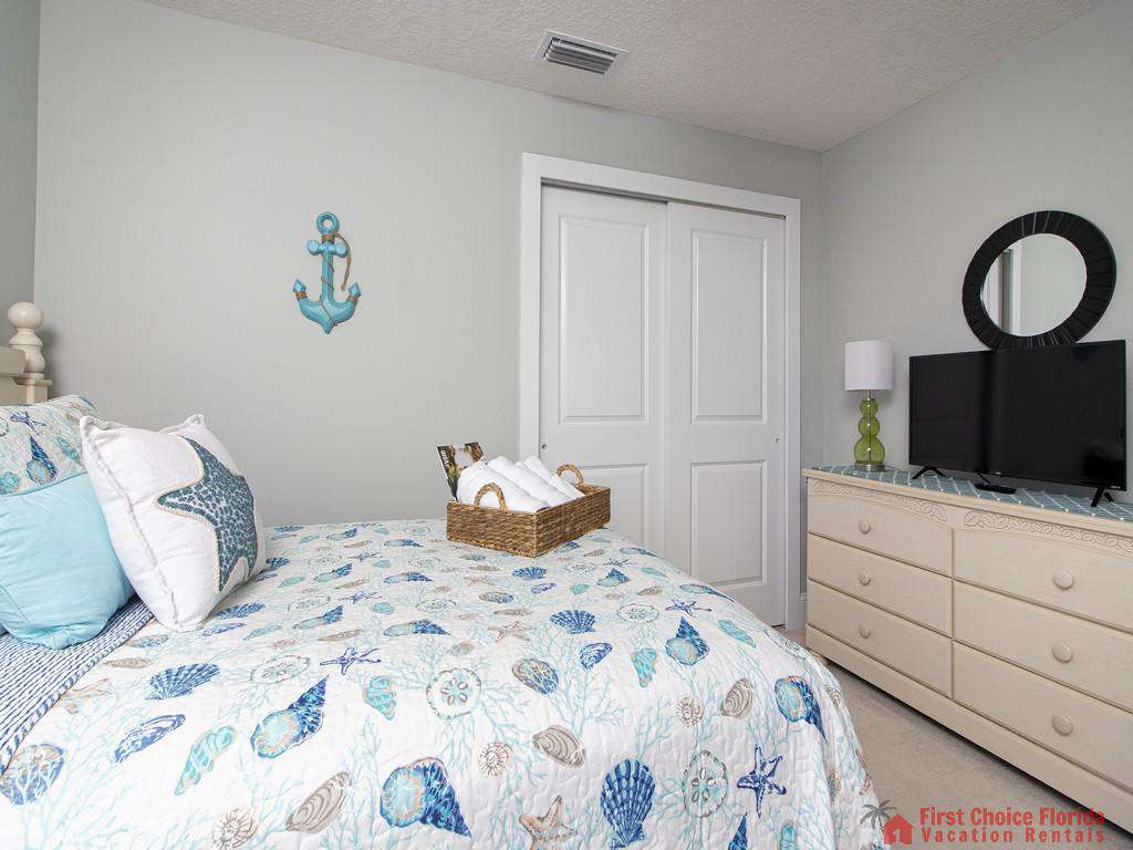 Seaside Retreat - Guest Bedroom w/ TV