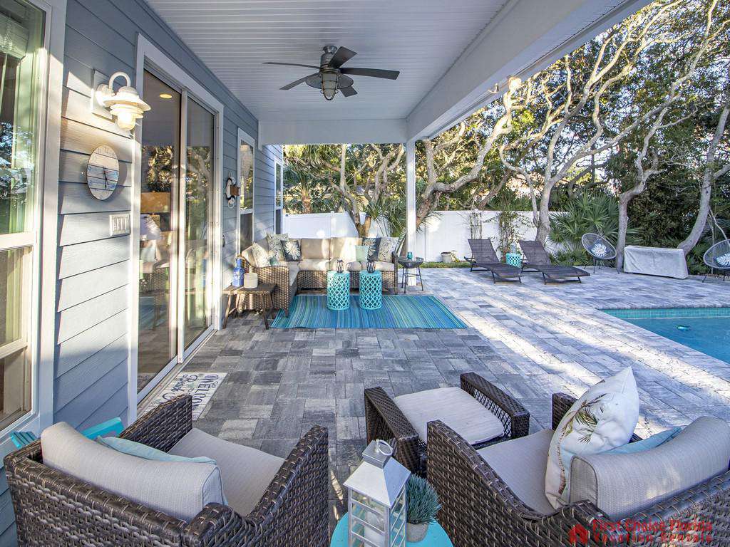 Seaside Retreat - Covered Patio