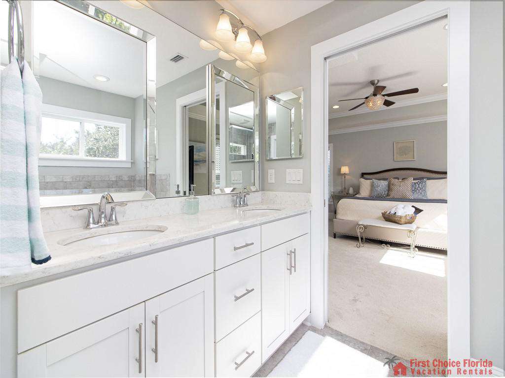 Seaside Retreat - Master Bath