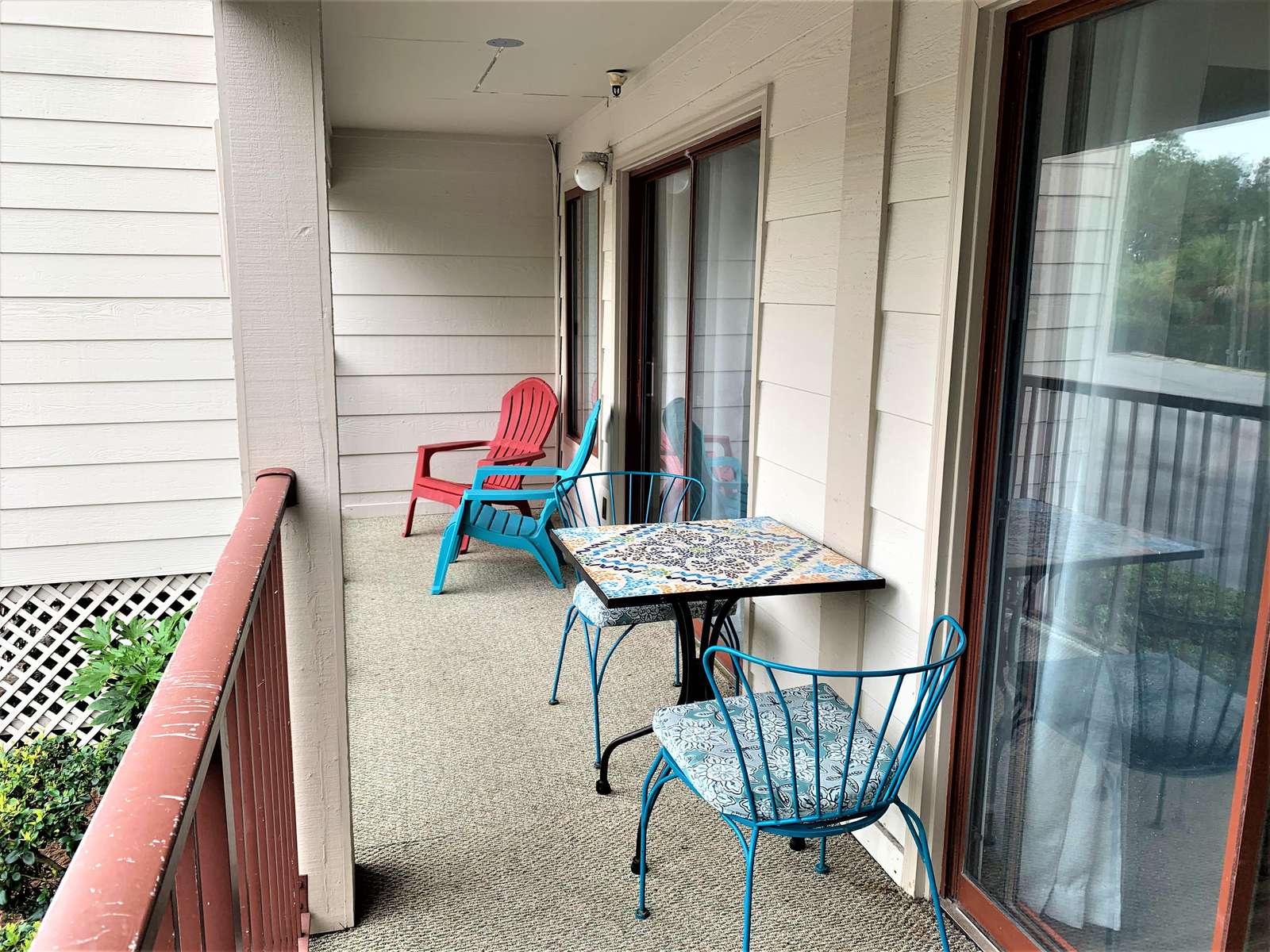 Double Sized Balcony with table for Coffee in the Morning