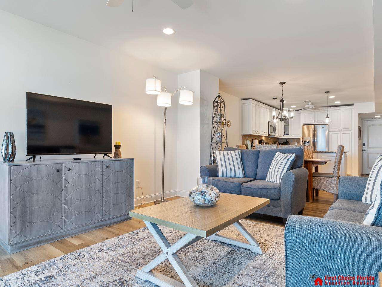 Sea Ray Shores #302 Preview 4