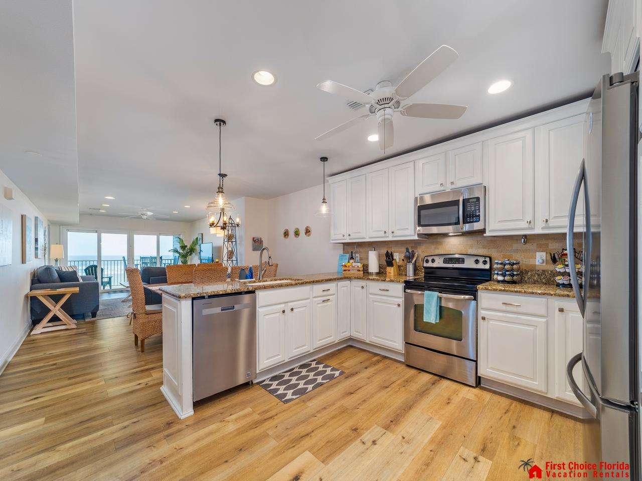 Sea Ray Shores #302 Preview 4