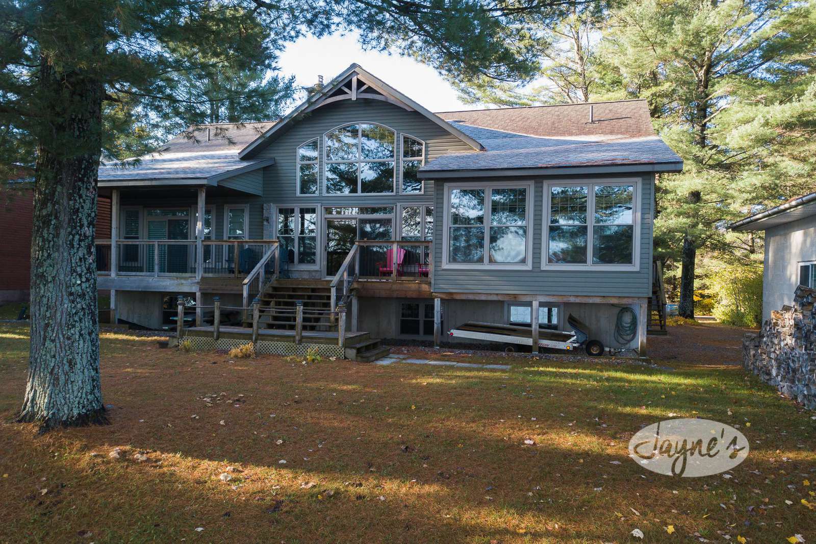 Lake Side Cottage