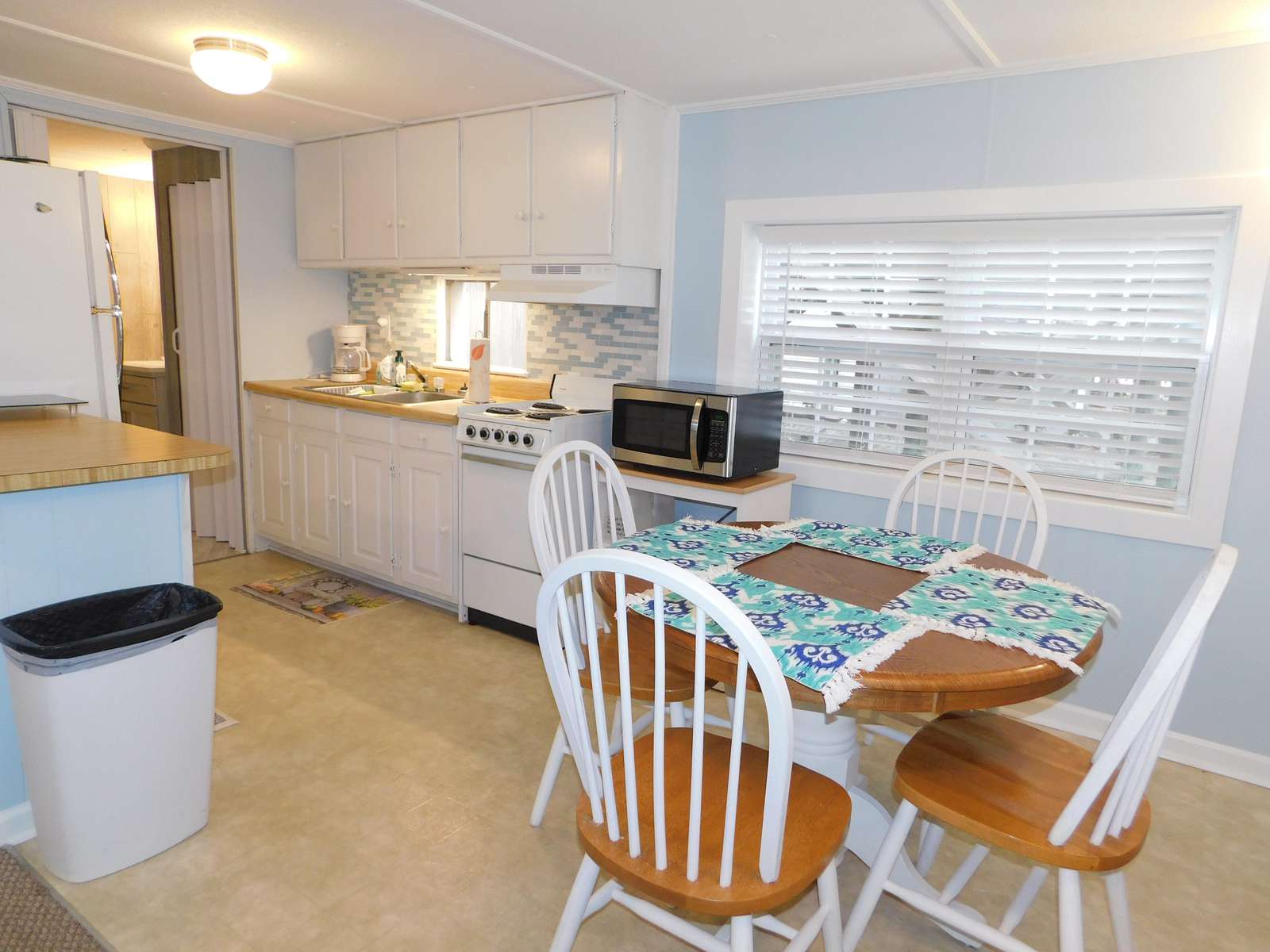 Kitchen Table in kitchen