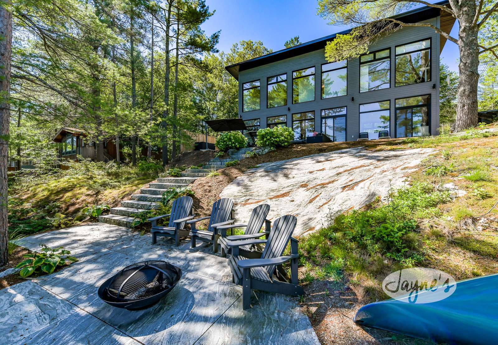 Patio - Fire Pit & Seating