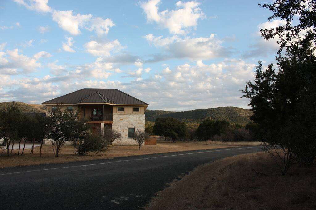 Neon Moon Concan Golf Course Luxury With A View Frio River Casa Rio 