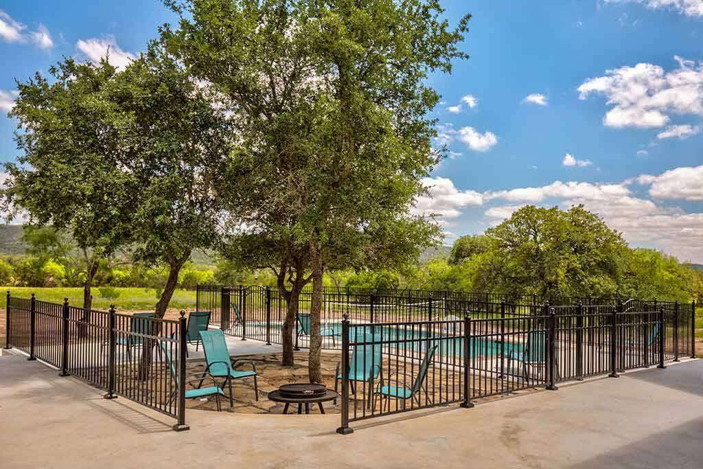 Neon Moon Concan Golf Course Luxury With A View Frio River Casa Rio 