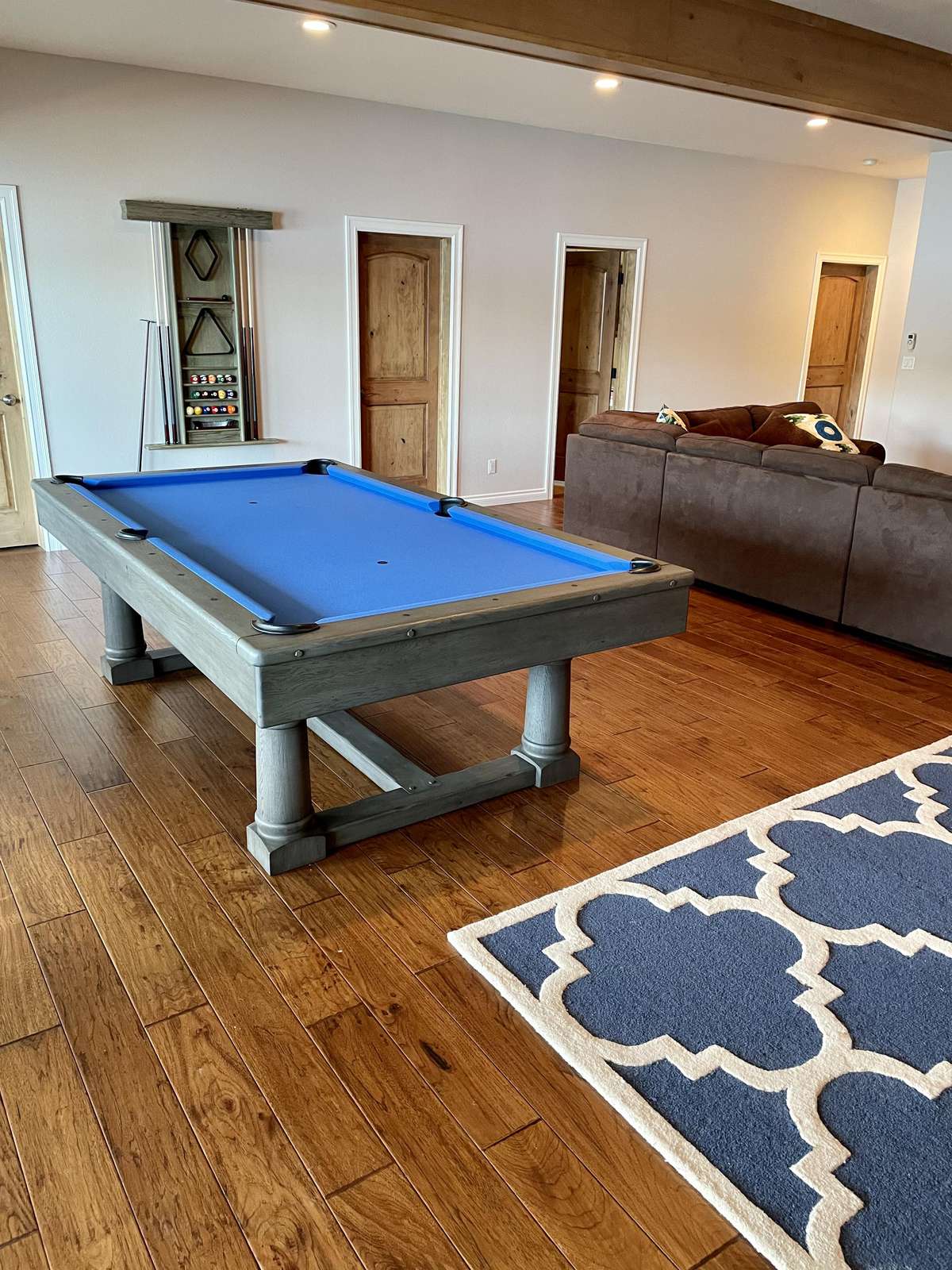 Full size pool table