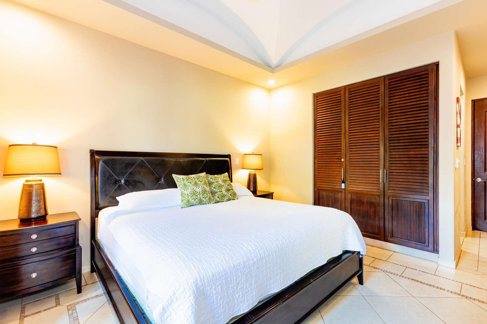 Master bedroom, king bed, private full bathroom