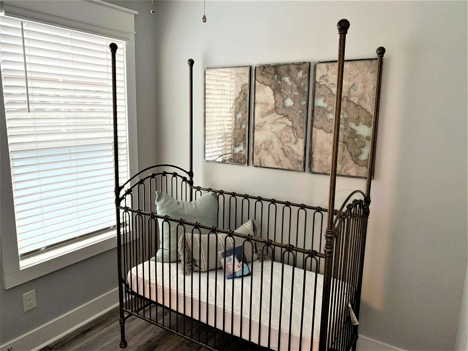 Full Size Crib for Baby