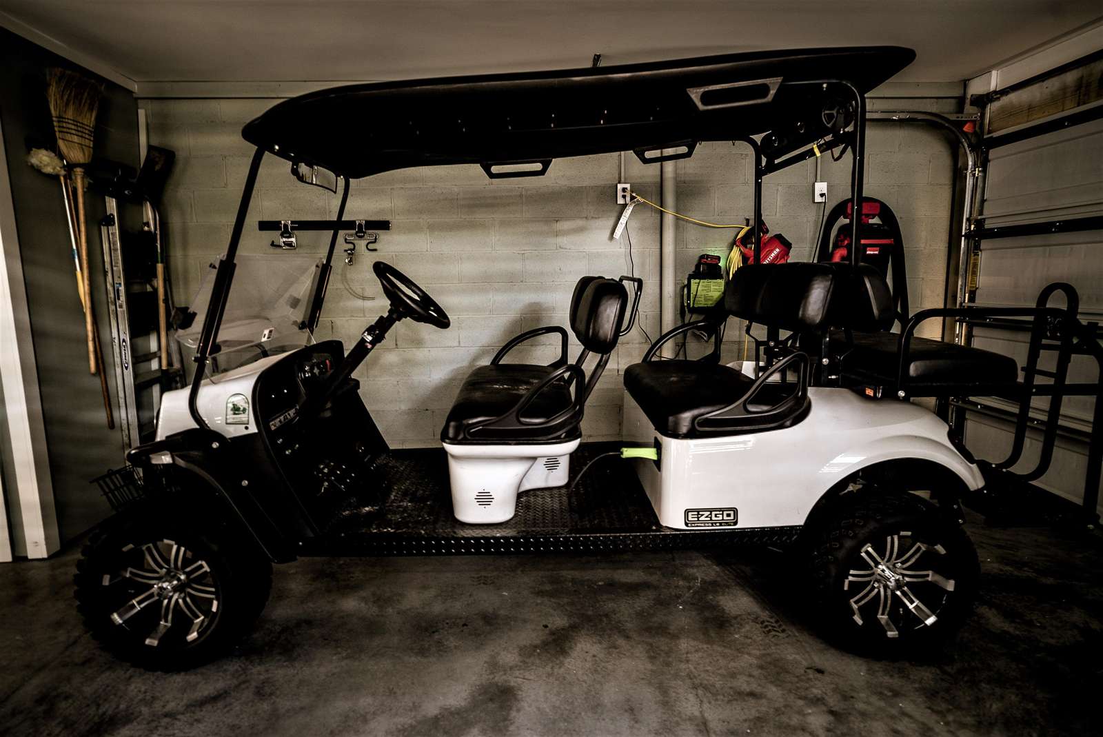 6 Passenger Golf Cart for Rent