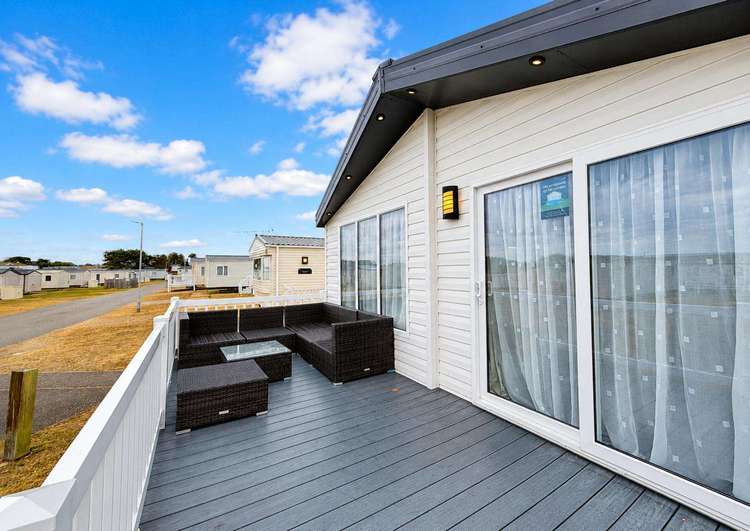 90012TD⛱️ – The Dunes area, 3 bed, 8 berth lodge with decking. Platinum-Deluxe rated. Preview 0
