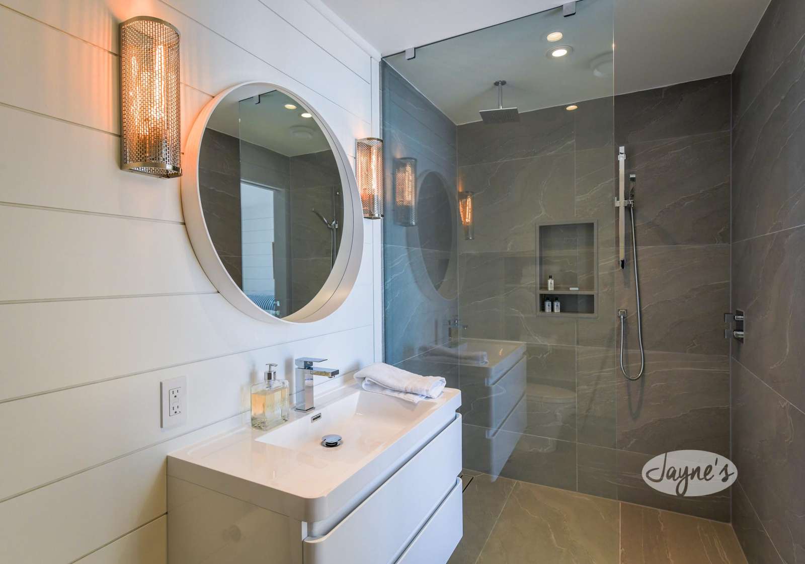 Bedroom 4 Ensuite - Lower Level