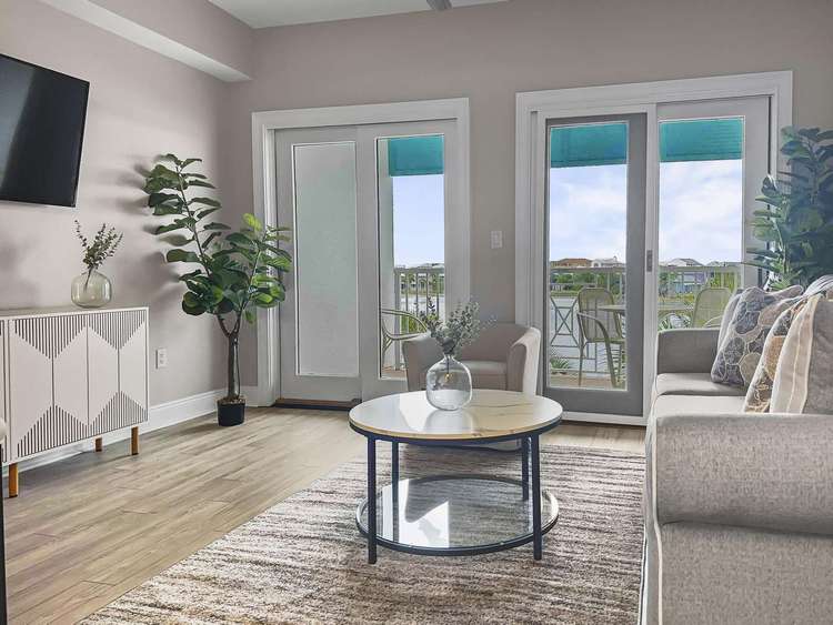 Carillon Beach 305 Preview 0