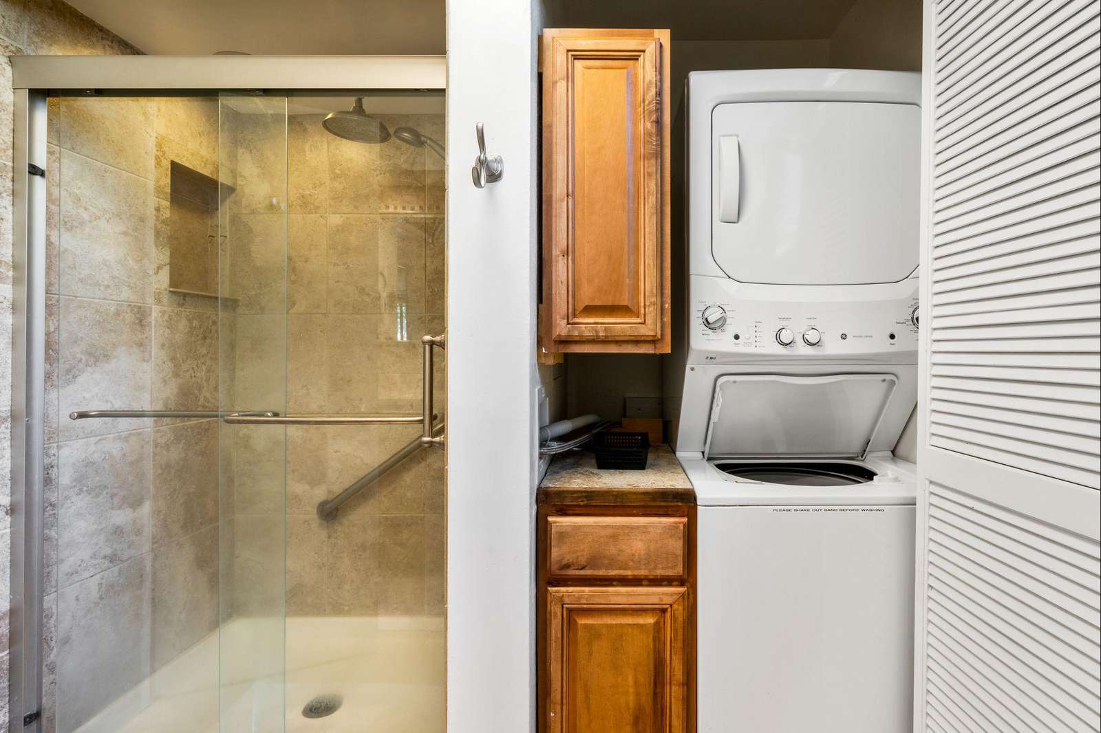 Master bath has a washer/dryer