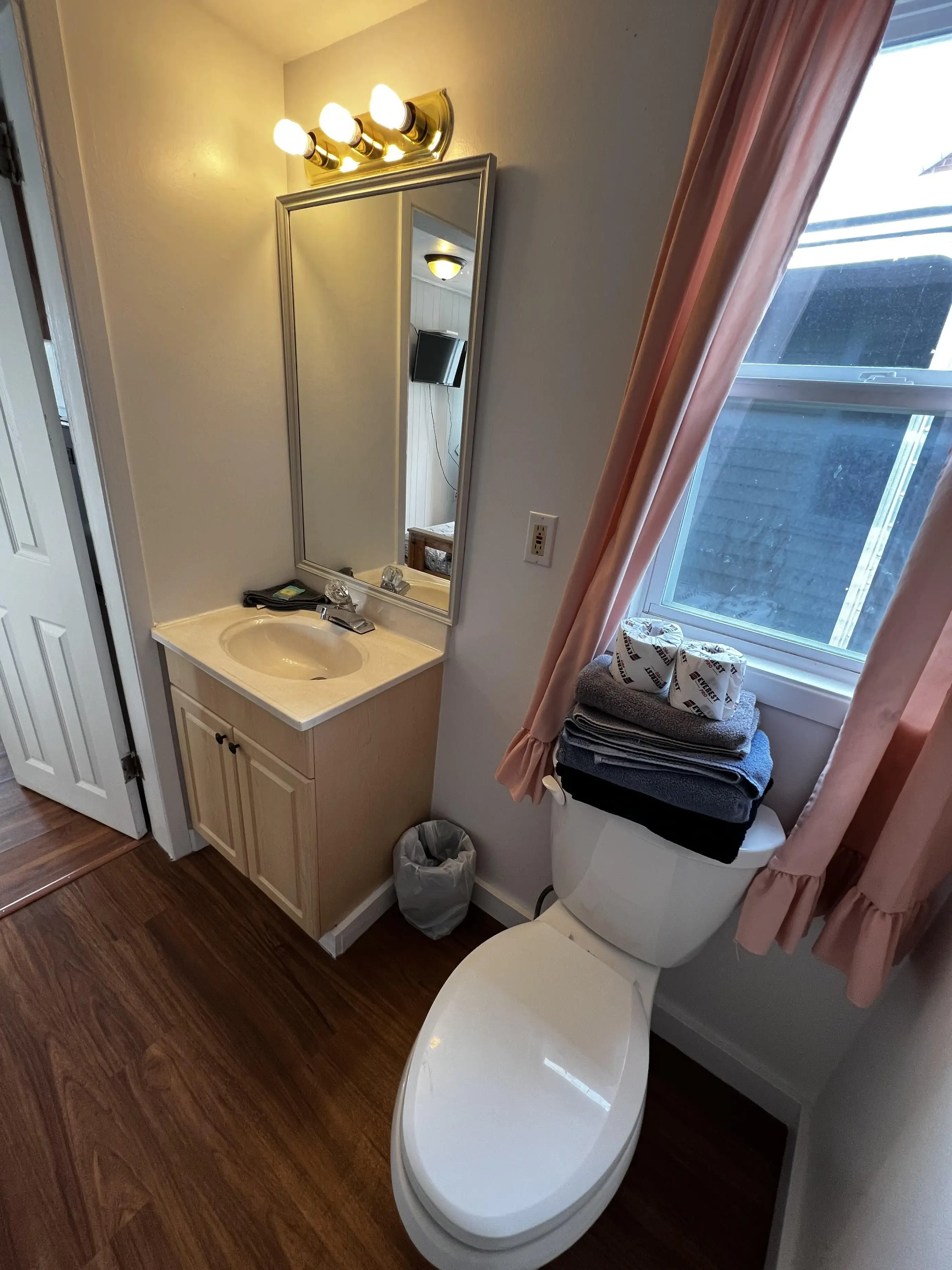 DL B1 - c 12 i022532 preview