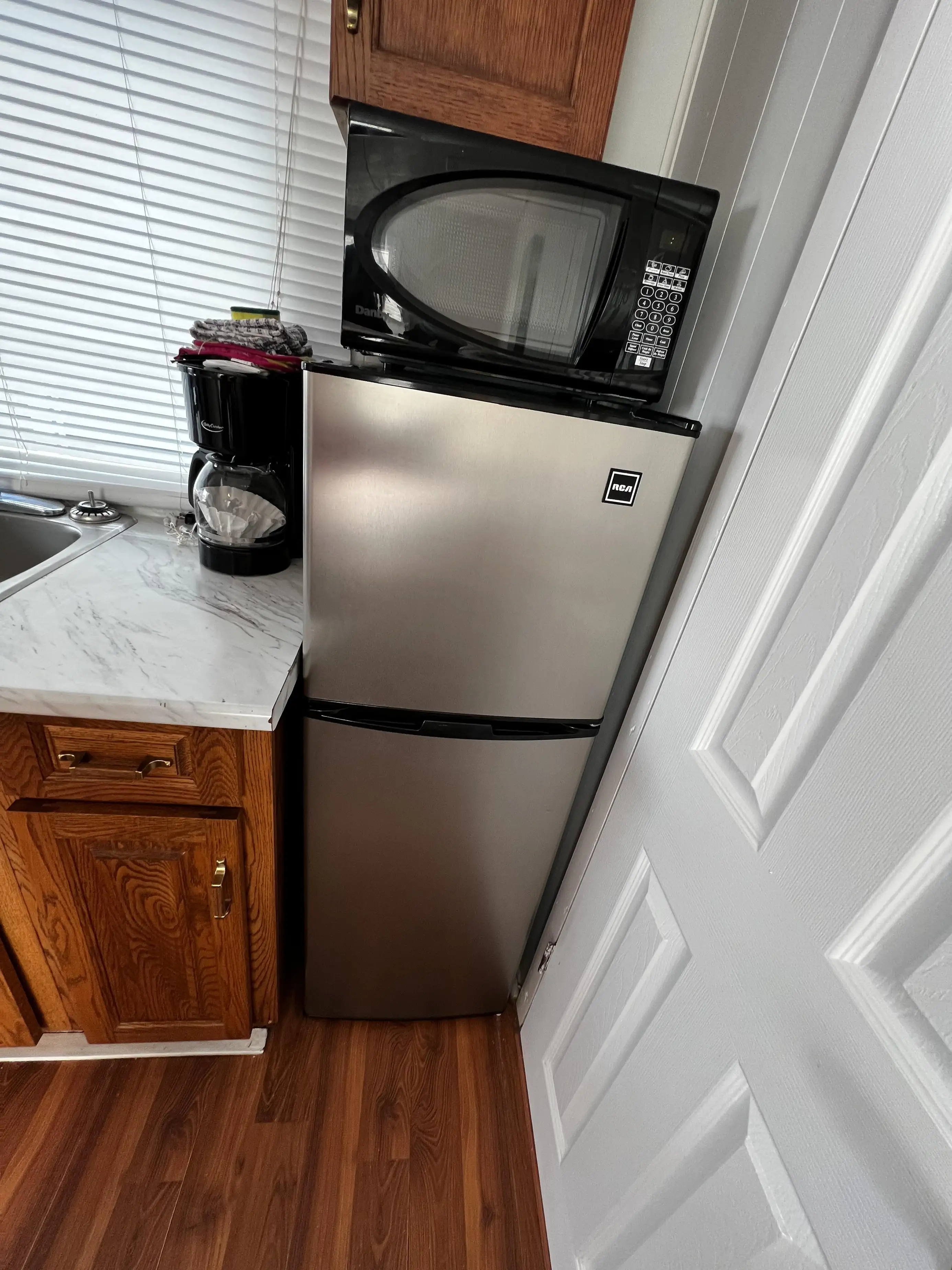 DL B1 - c 12 i024532 preview