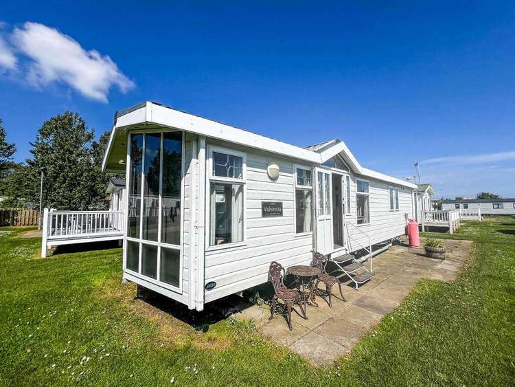 50010L⛱️ – Lapwing, 2 bed, 6 berth caravan with D/G & C/H. Opal rated. Preview 0