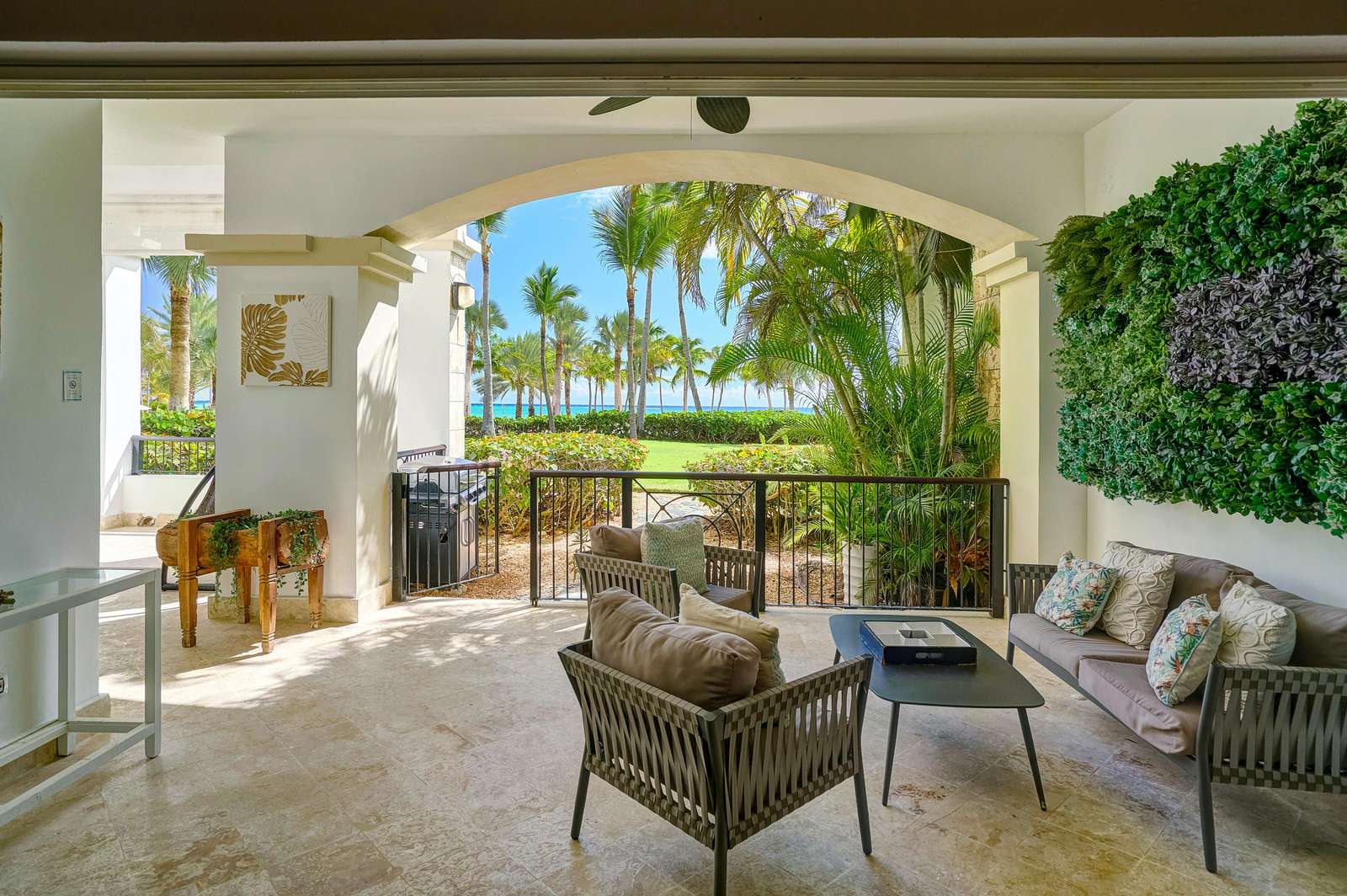 Stylish lux beach condo Aquamarina Cap Cana Preview 0