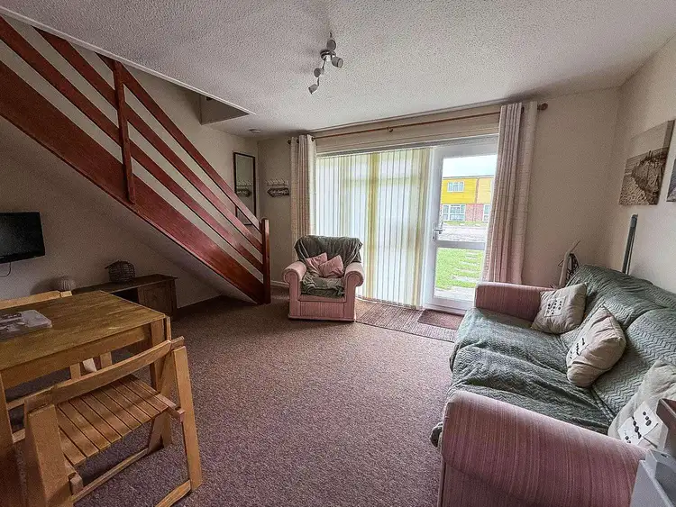 18177B⭐ – Bermuda, 2 bed, 4 berth chalet with D/G. Ruby rated. Preview 5