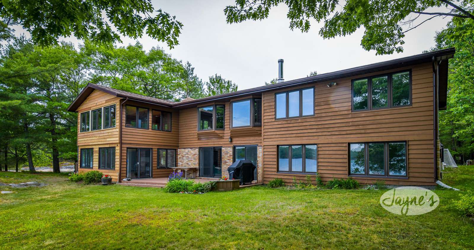 Cottage Front - Lake Side