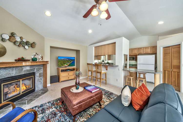 Plateau Alpine Retreat – 3BR, 4BA 10 Min To Ski Preview 0