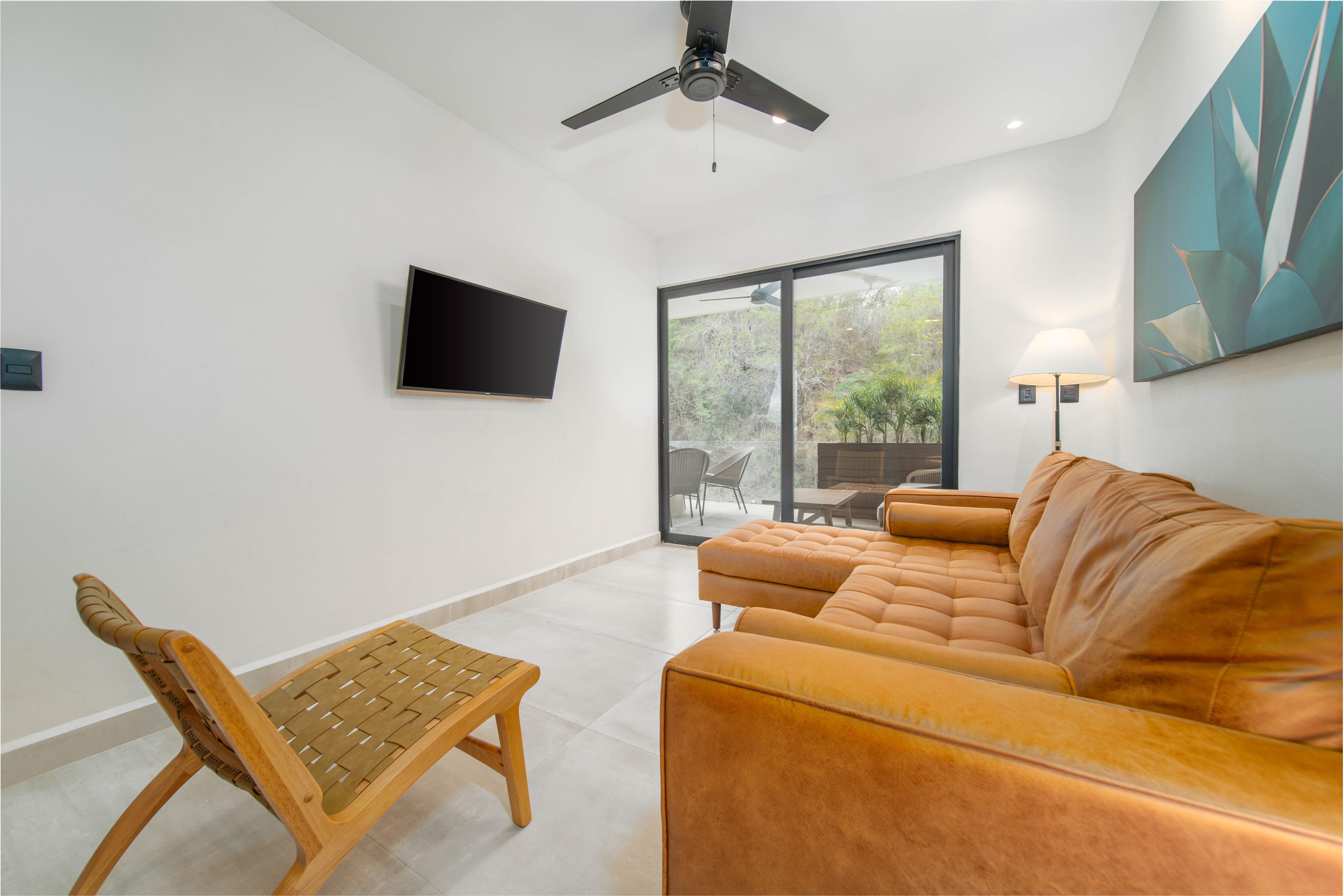 89009 – Ziba Condos & Suites | Bayside Vacations