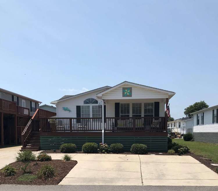 Lovely 3 Bedroom 2 Full Bath In Oceanside Village Preview 0