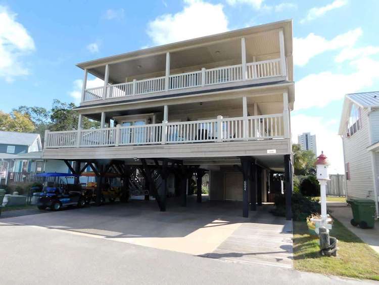 6004 ocean lakes Beautiful 5bdrm, 3.5 bath sleeps 10 guest Preview 0