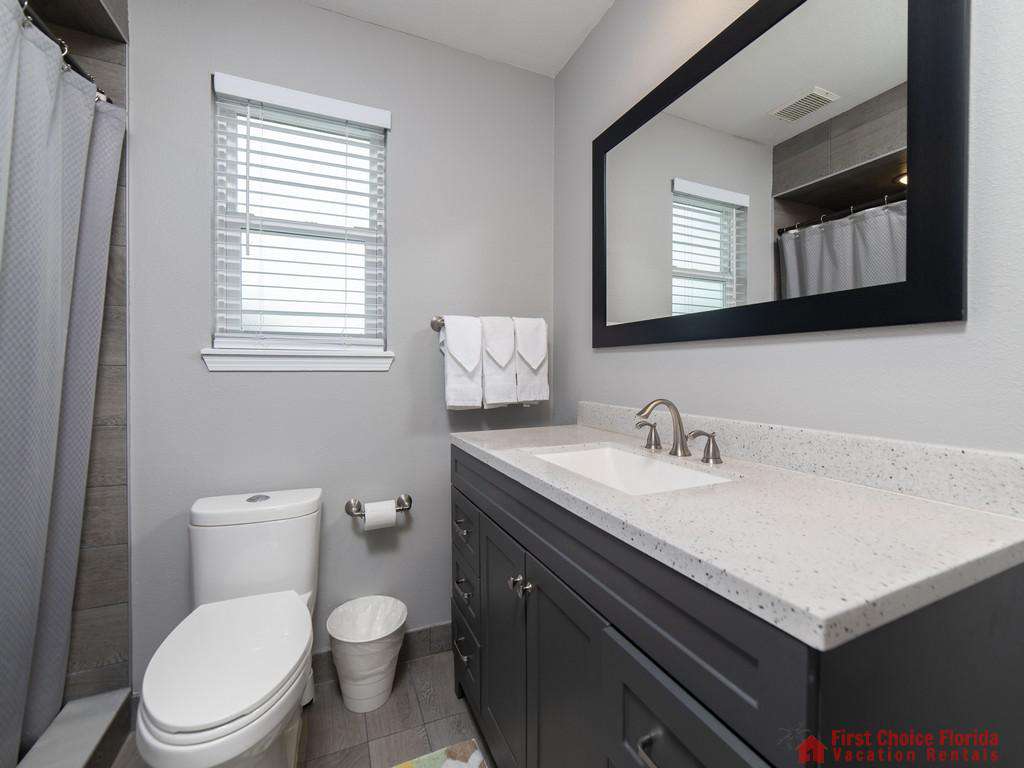 Sea Renity Bathroom with Vanity